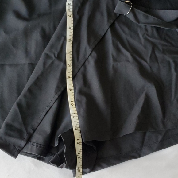 SHEIN Zipup Skirted Shorts - Picture 5 of 5
